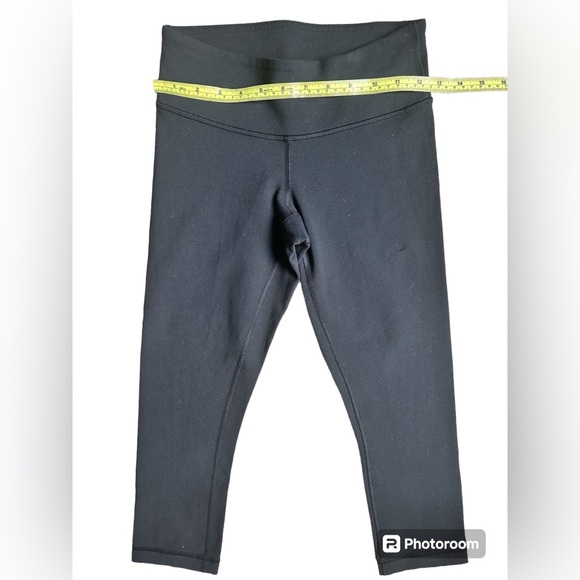 Lululemon Wunder Under black cropped leggings 4 - Picture 4 of 4